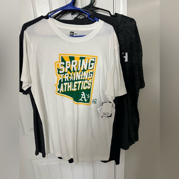 Graphics Shirt - Picture 2 of 2